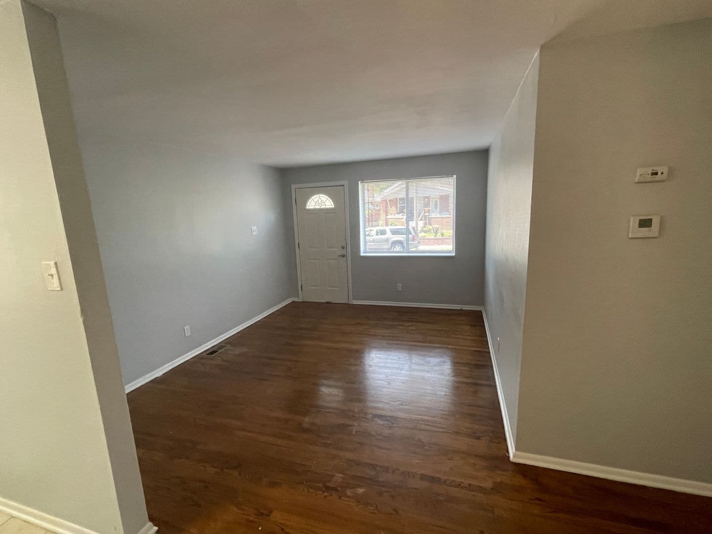 St. Louis Apartment: 4754 Virginia Ave