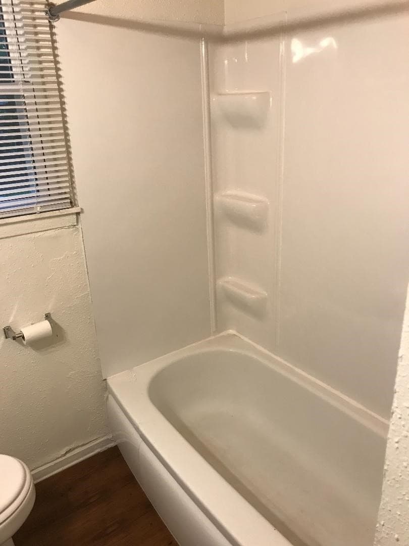 Sparta Apartment: 703/705 Lee Ct