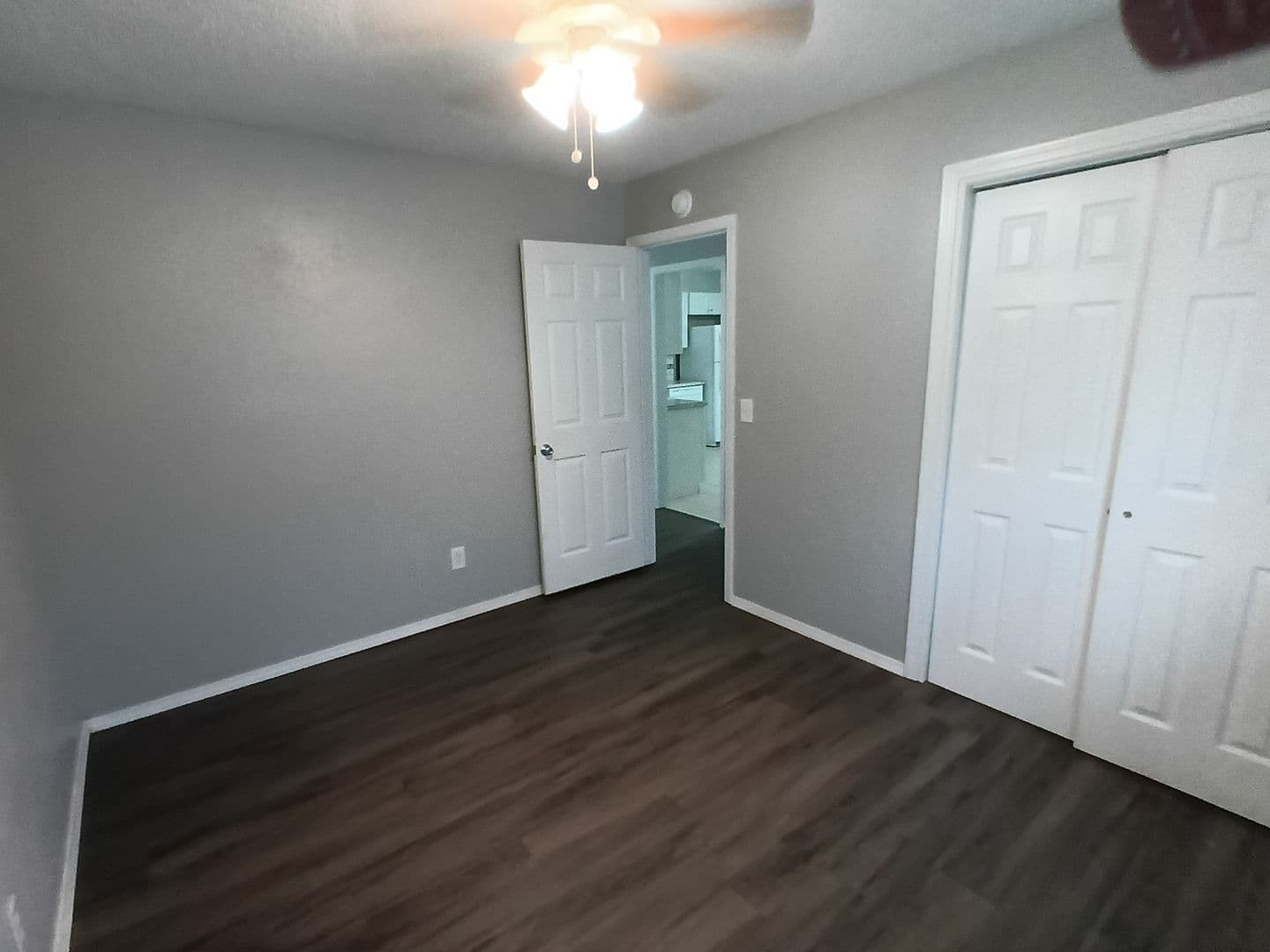 Midwest City House: 4035 Locust Dr