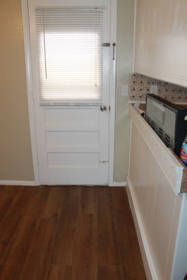 Del City House: 3035 Del View