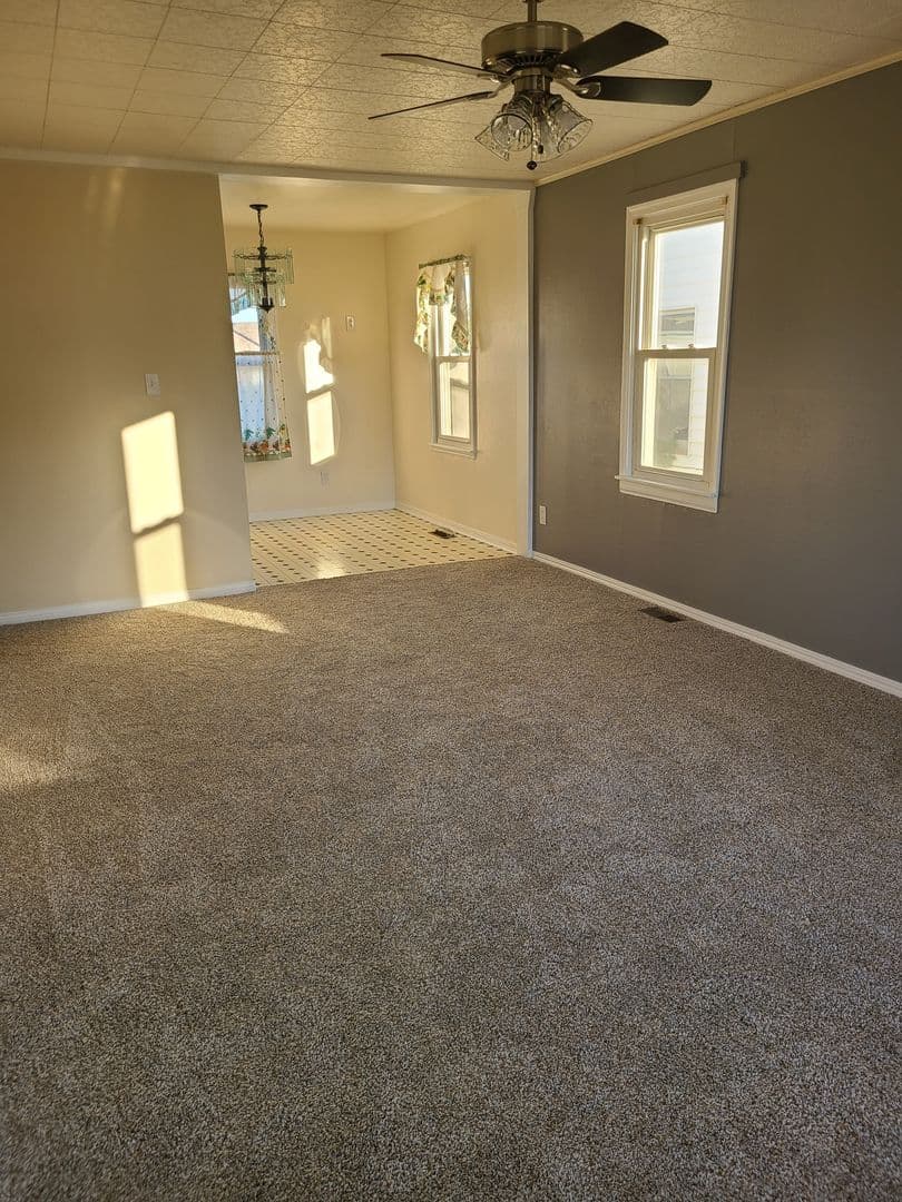 Midwest City House: 737 E Steed