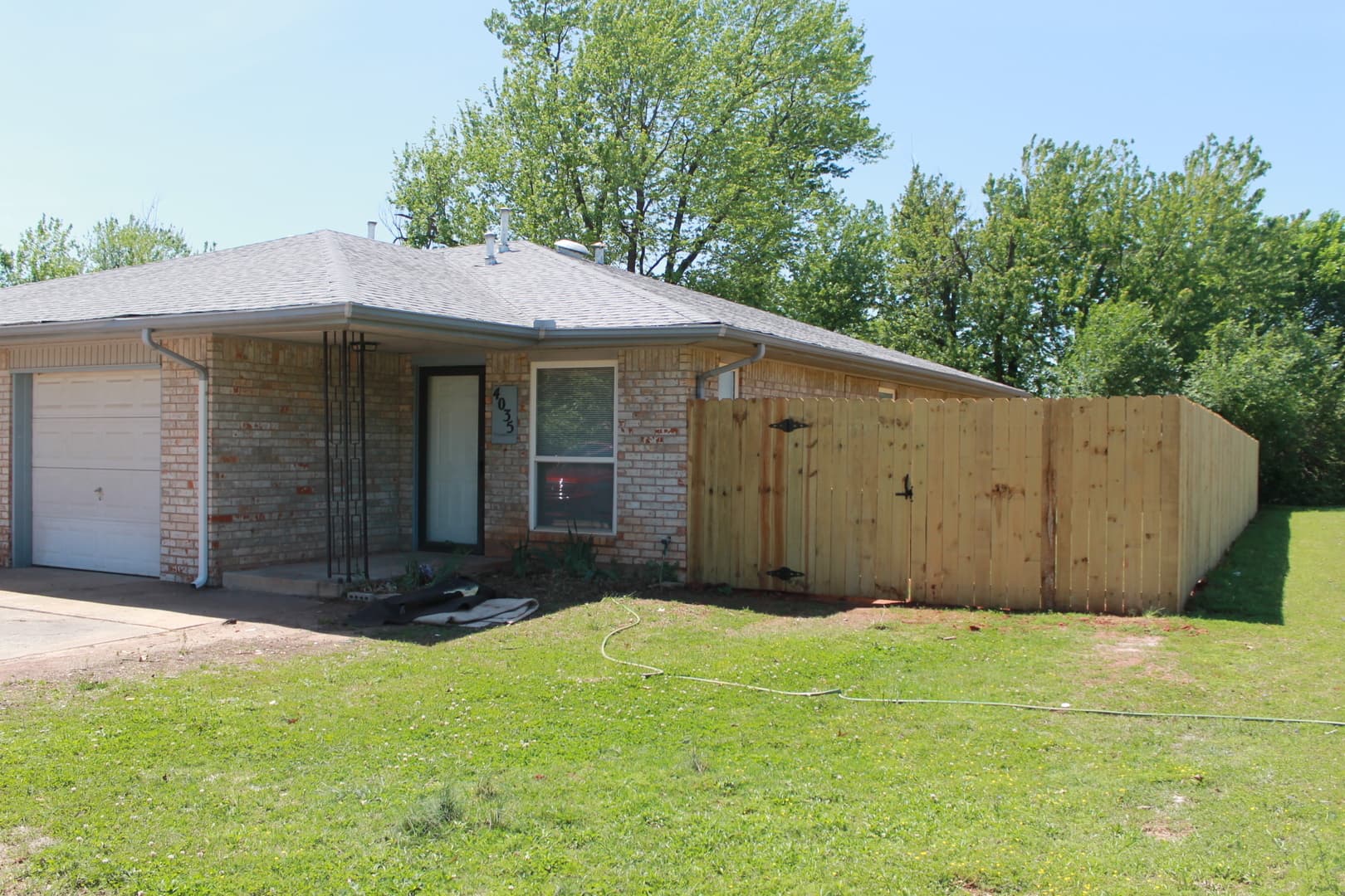 Midwest City House: 4035 Locust Dr