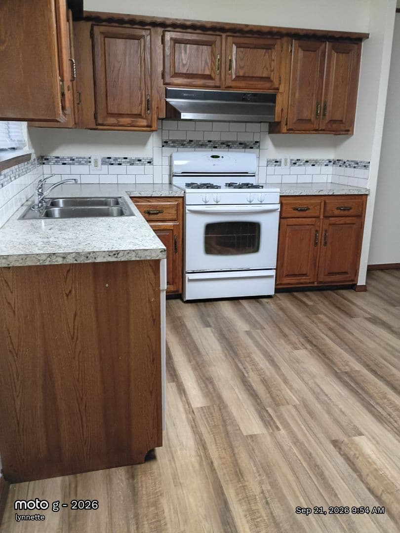 Midwest City House: 3306 Mockingbird Lane