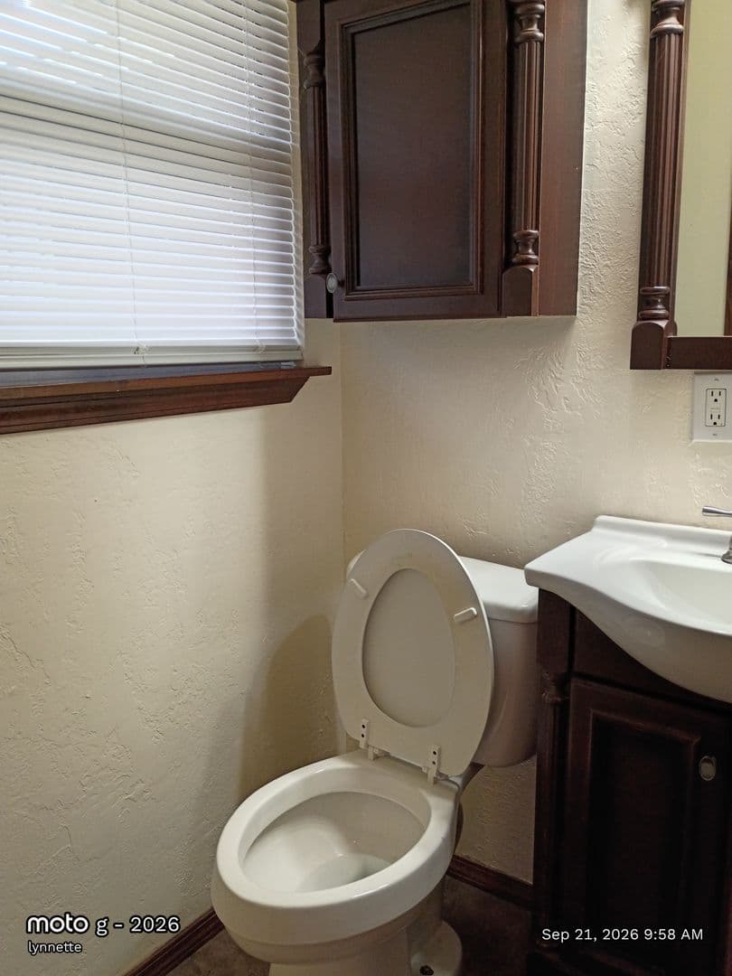 Midwest City House: 3306 Mockingbird Lane