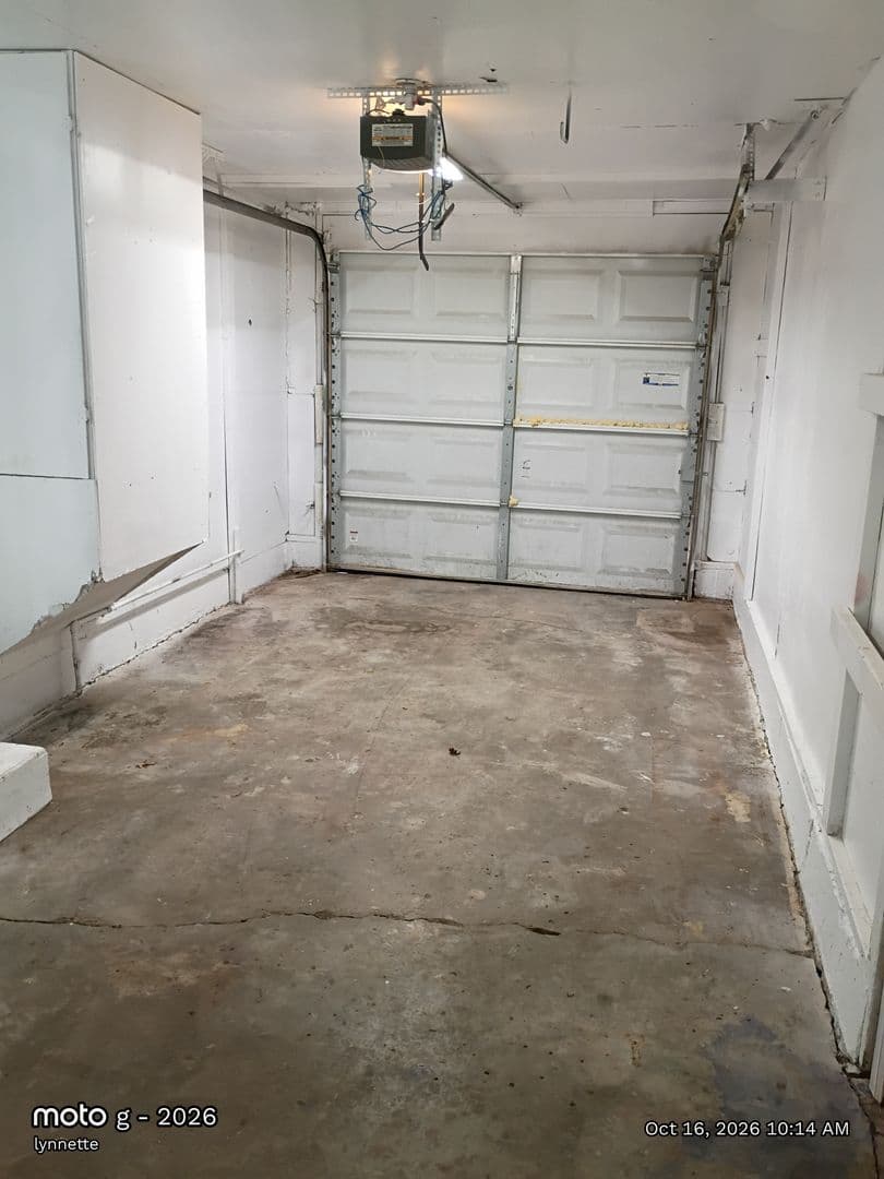 Del City House: 4121 SE 27th Street
