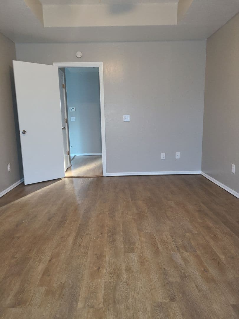 Midwest City House: 425 Pinehurst Dr