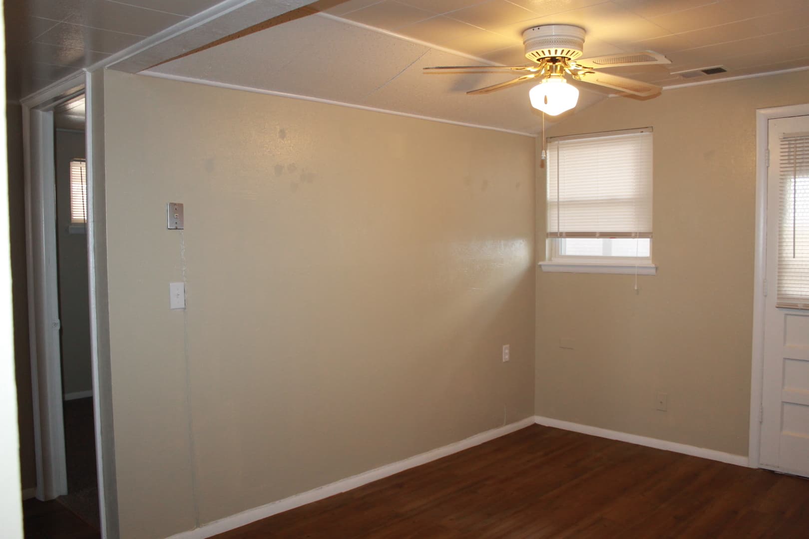 Del City House: 3035 Del View