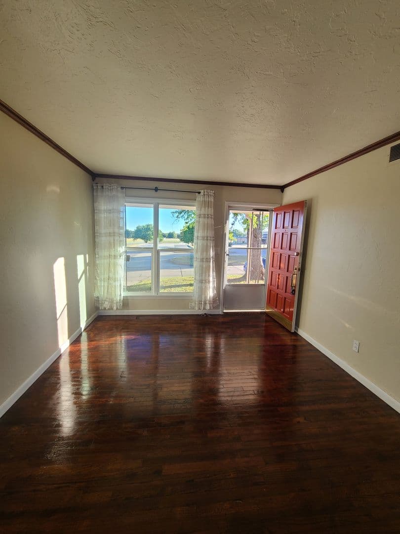 Midwest City House: 2209 Flannery Dr.