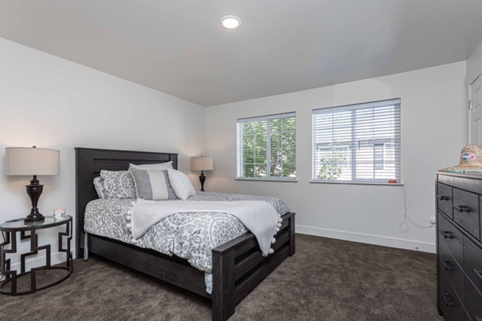 Twin Falls Apartment: 122 Falls Ave West