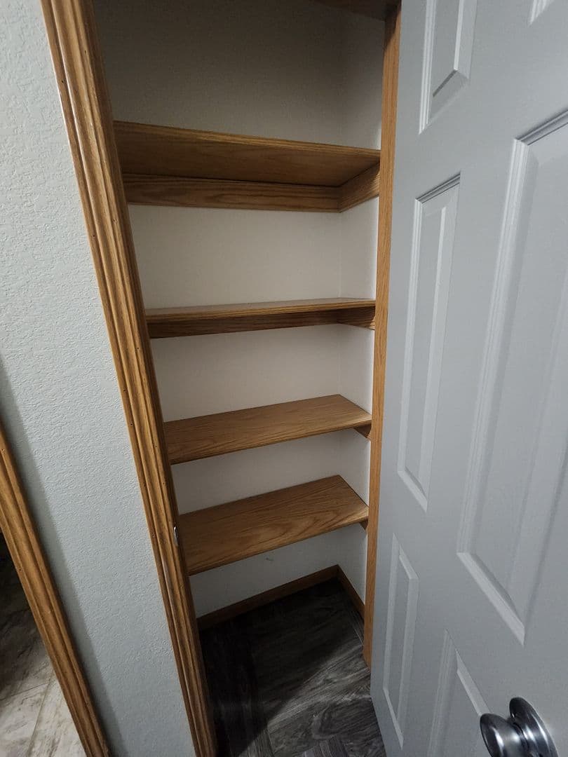 Bismarck Apartment: 1600 Mapleton Ave