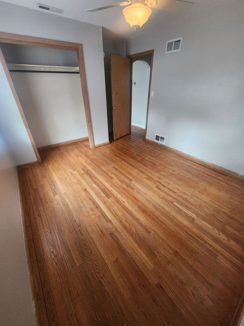 Bismarck Apartment: 1024 N 15th St