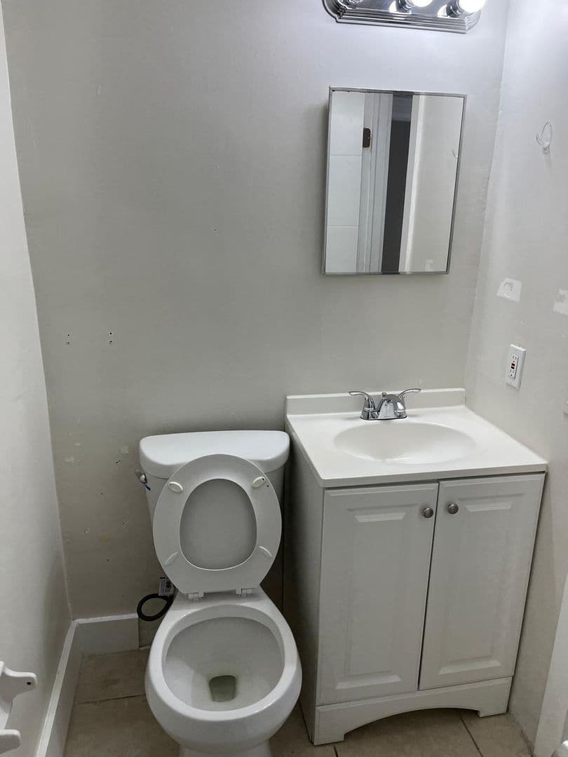 Fort Lauderdale Apartment: 609 SW 20 Ter