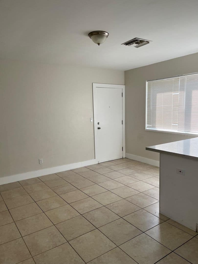 Fort Lauderdale Apartment: 609 SW 20 Ter