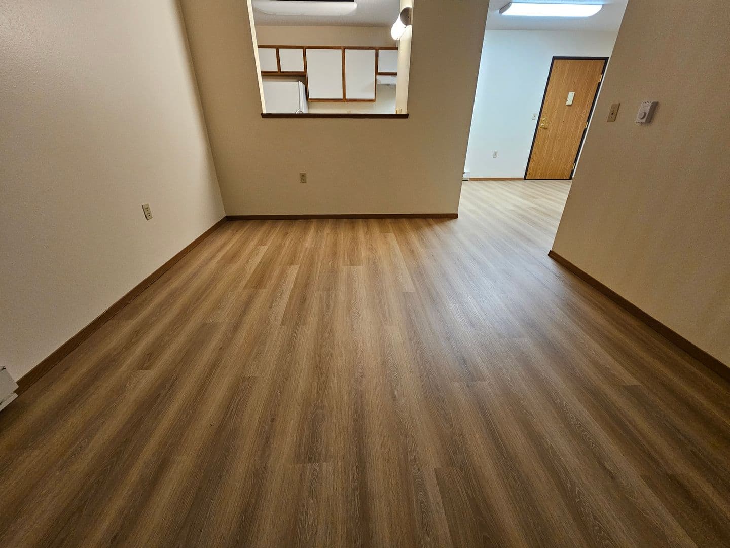 Garretson Apartment: 924 4th St.
