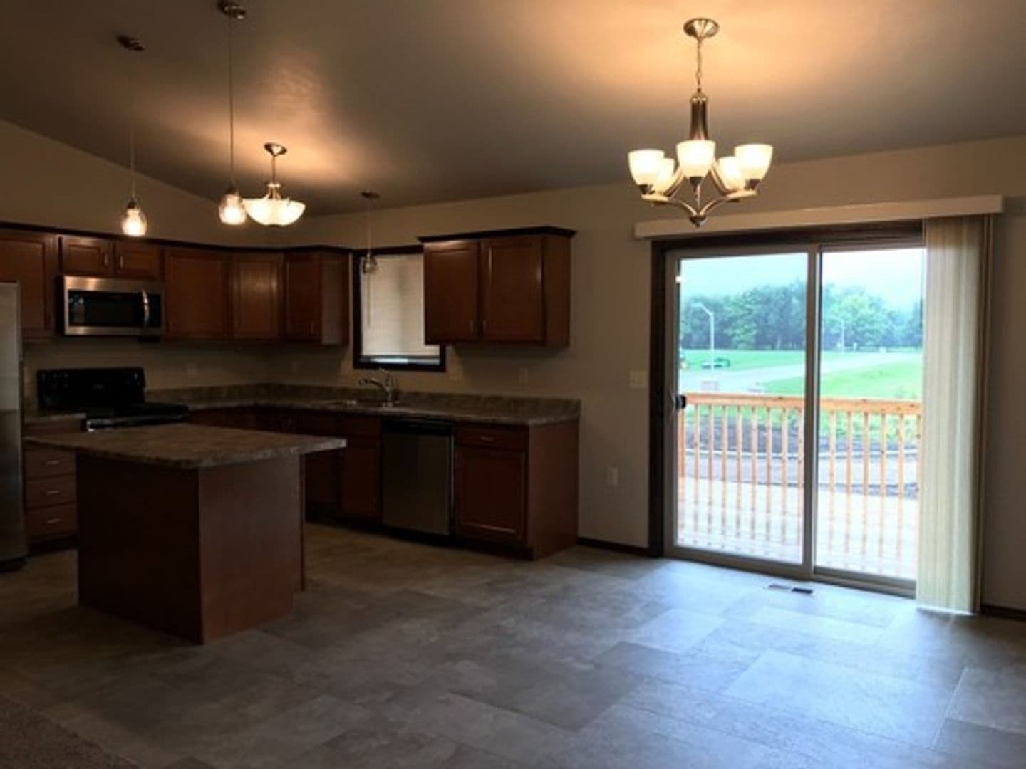 Tea Apartment: 200 Tanner Ct