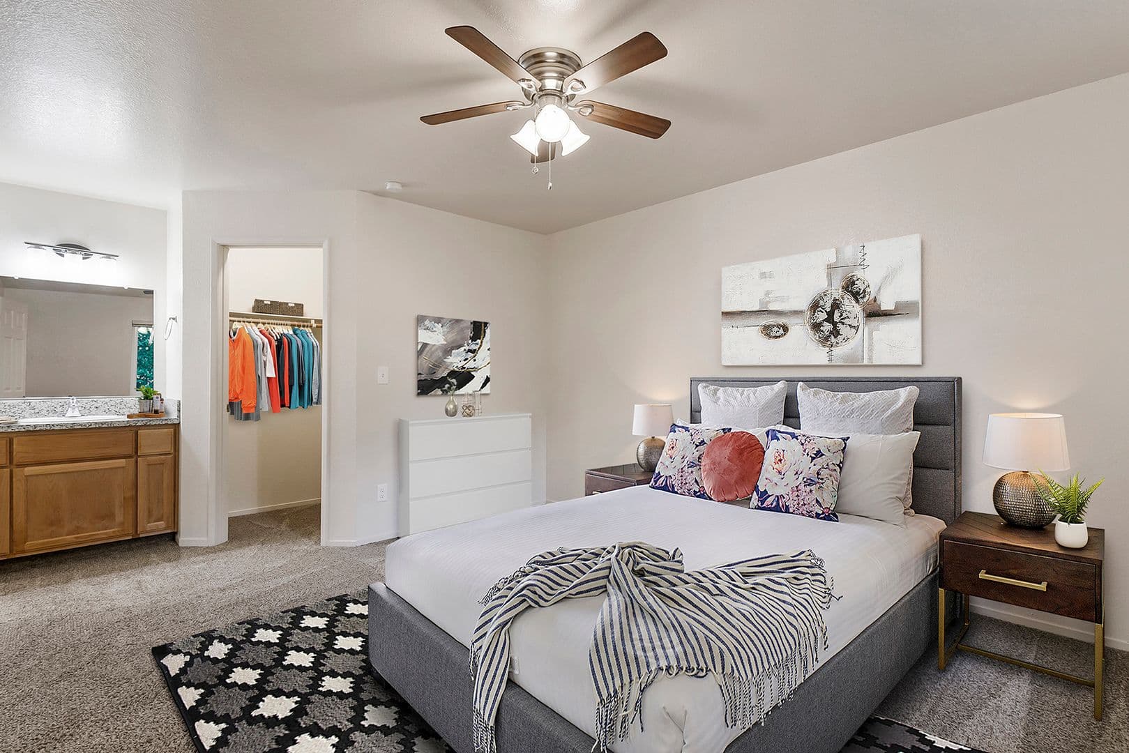 Chico Apartment: 47 Cobblestone Drive E