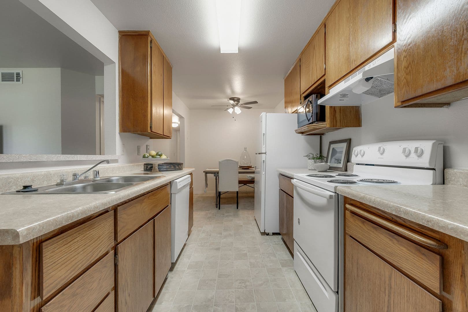 Chico Apartment: 1450 Springfield Drive