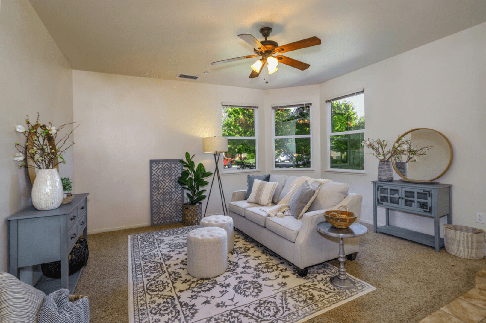 Chico Apartment: 101 Risa Way