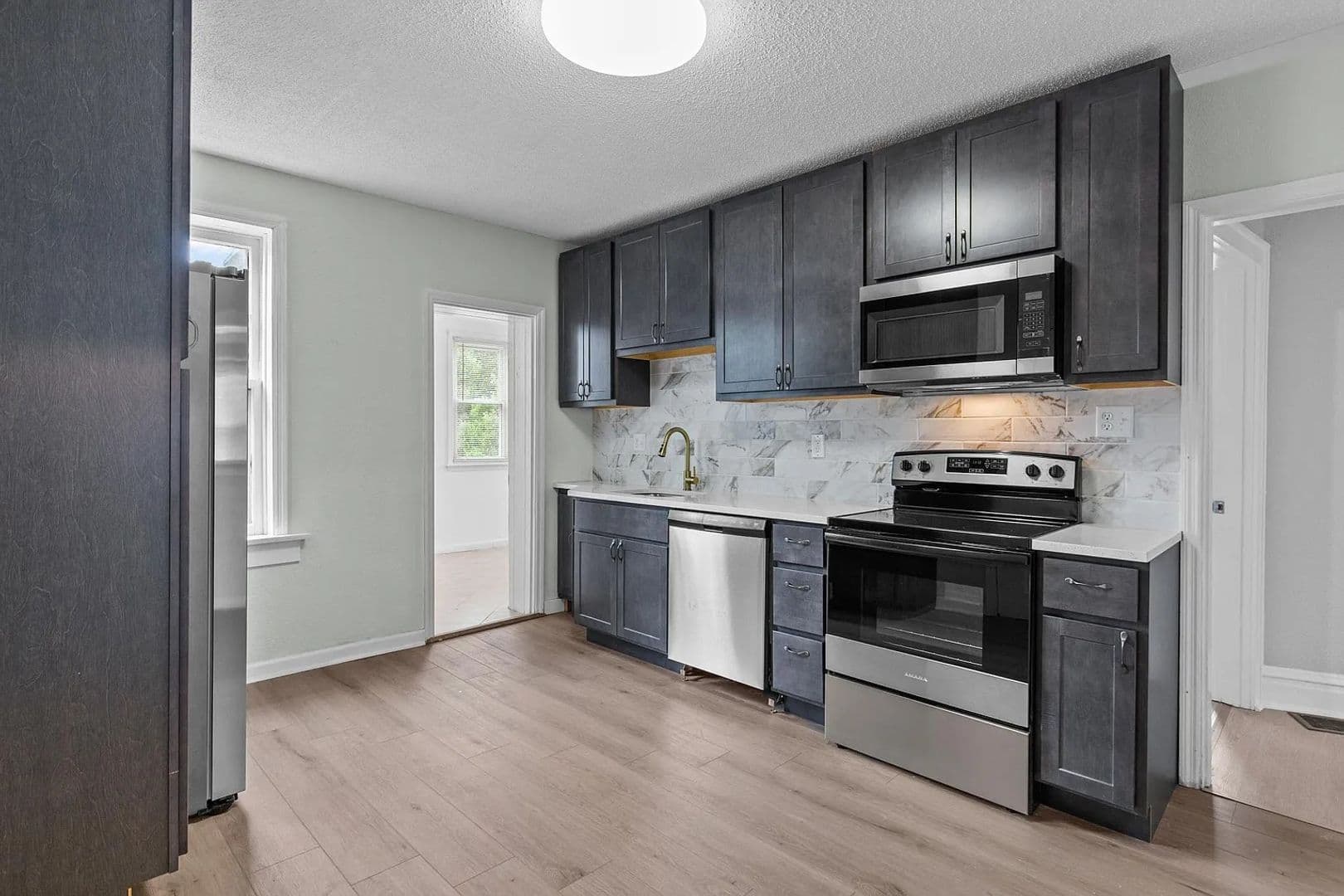 St. Louis Apartment: 4068 Connecticut St