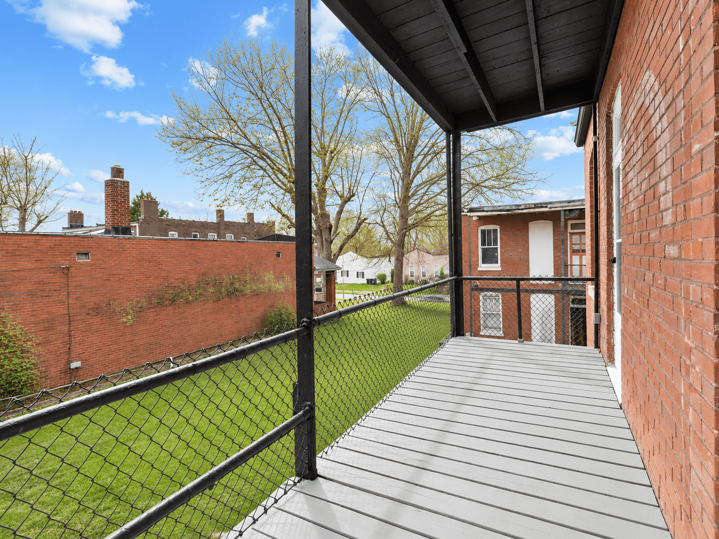 Saint Louis Apartment: 3718 Mcdonald Ave