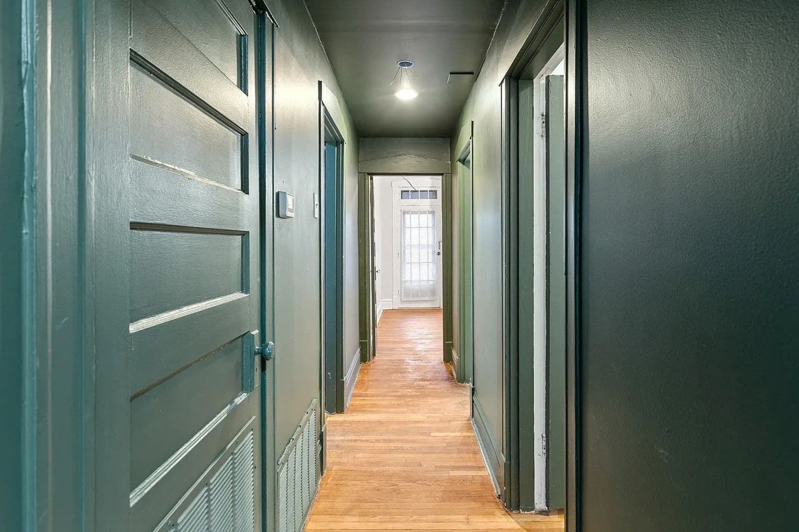 St. Louis Apartment: 3176 Gustine Ave