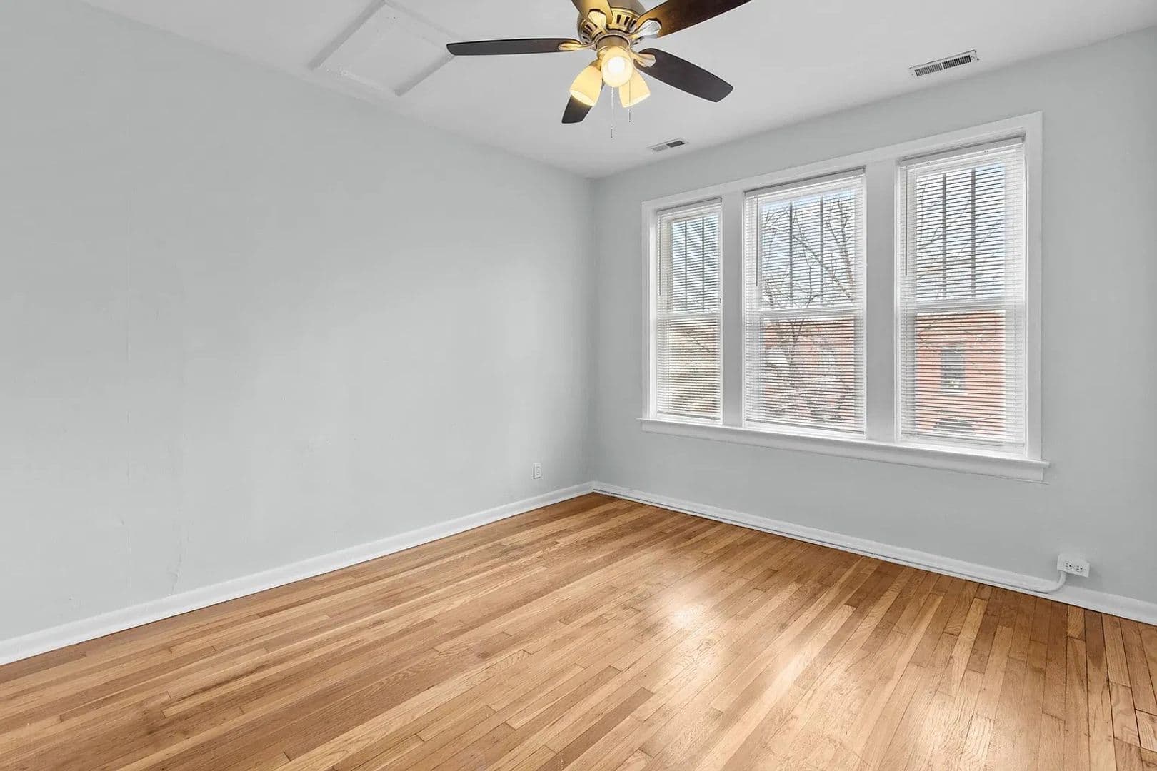 Saint Louis Apartment: 3718 Mcdonald Ave