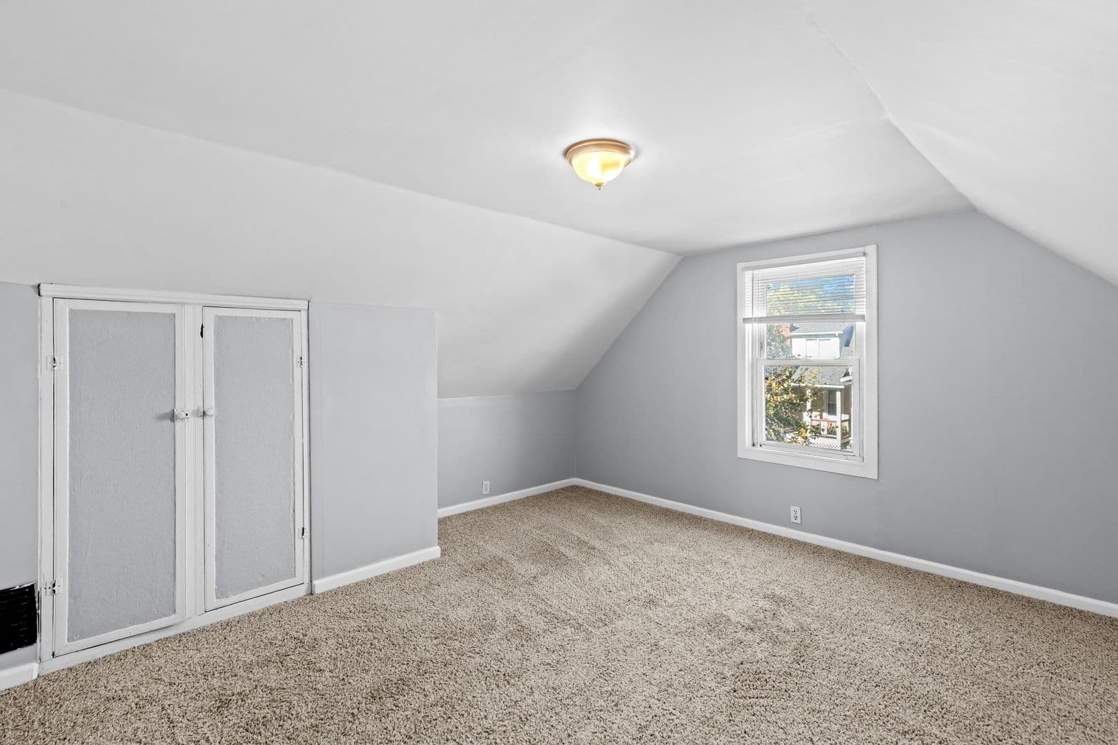 Saint Louis House: 4632 Cecil Pl