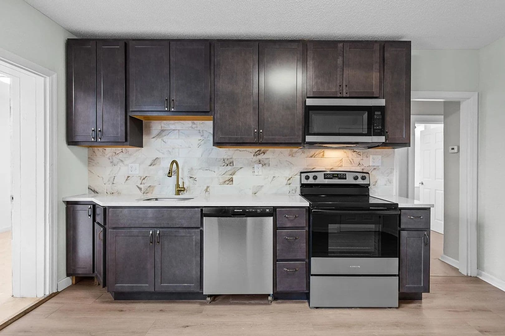 St. Louis Apartment: 4068 Connecticut St