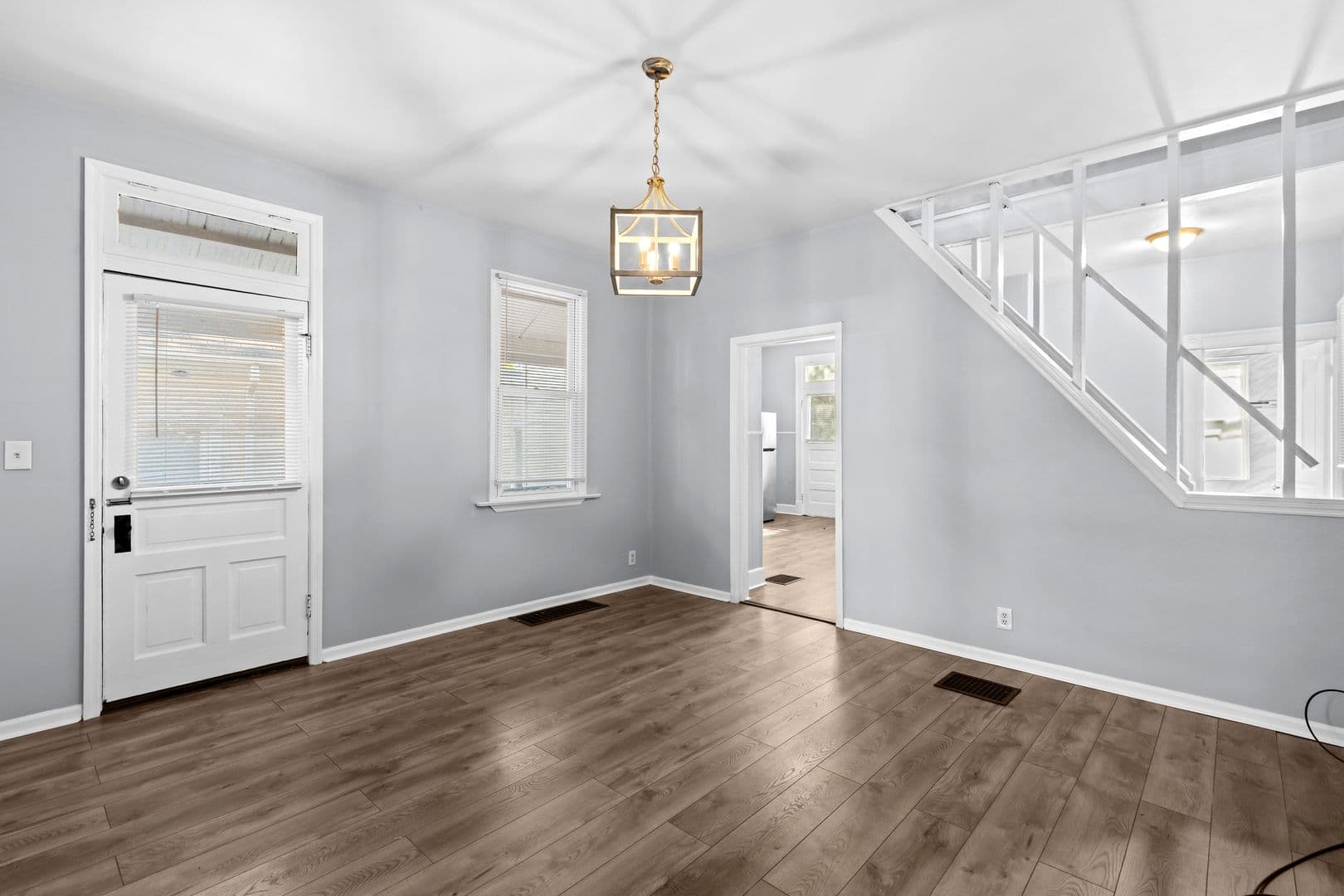 Saint Louis House: 4632 Cecil Pl
