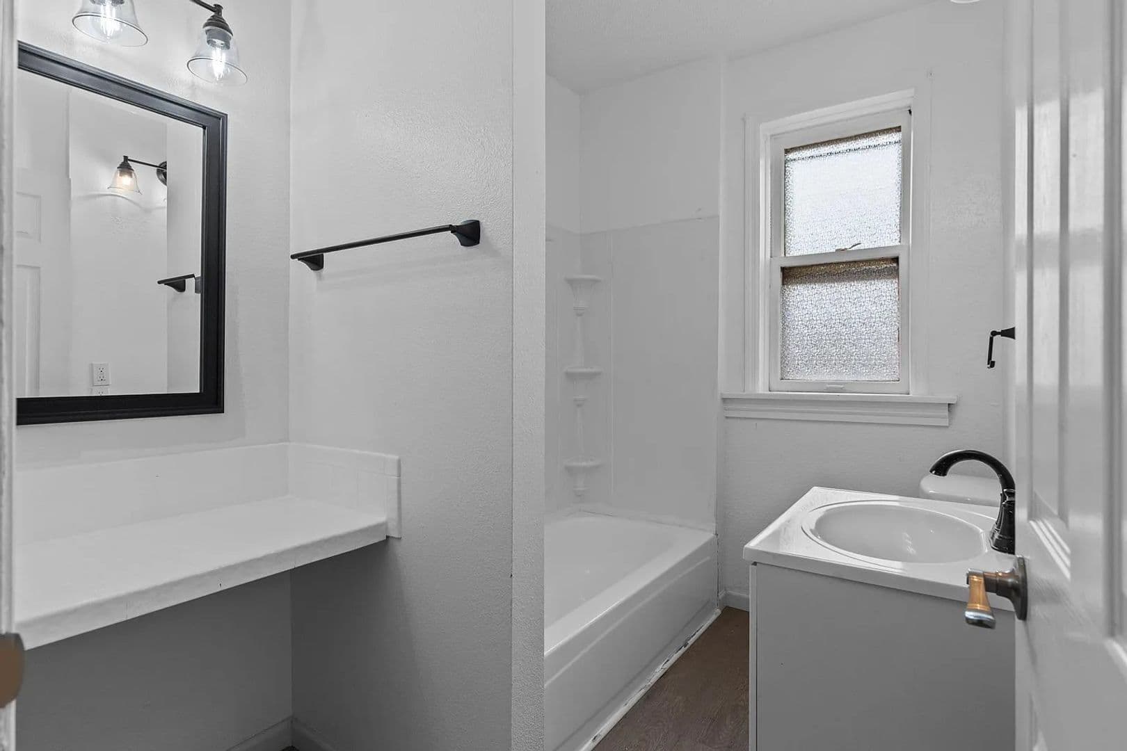 St. Louis Apartment: 4068 Connecticut St