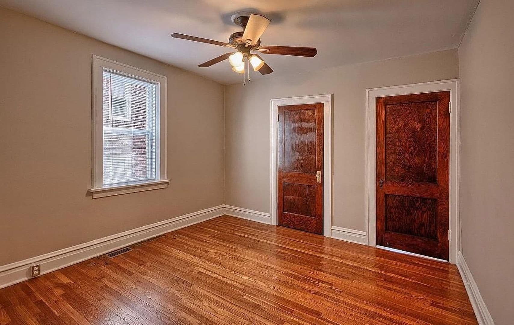 Saint Louis Apartment: 1210 Woodland Dr.
