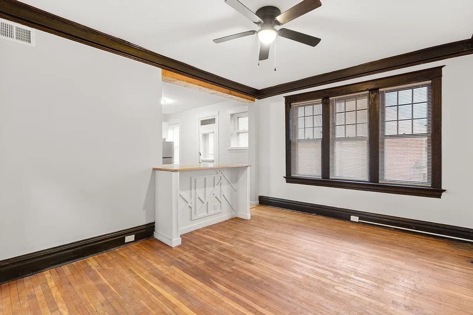 St. Louis Apartment: 3176 Gustine Ave