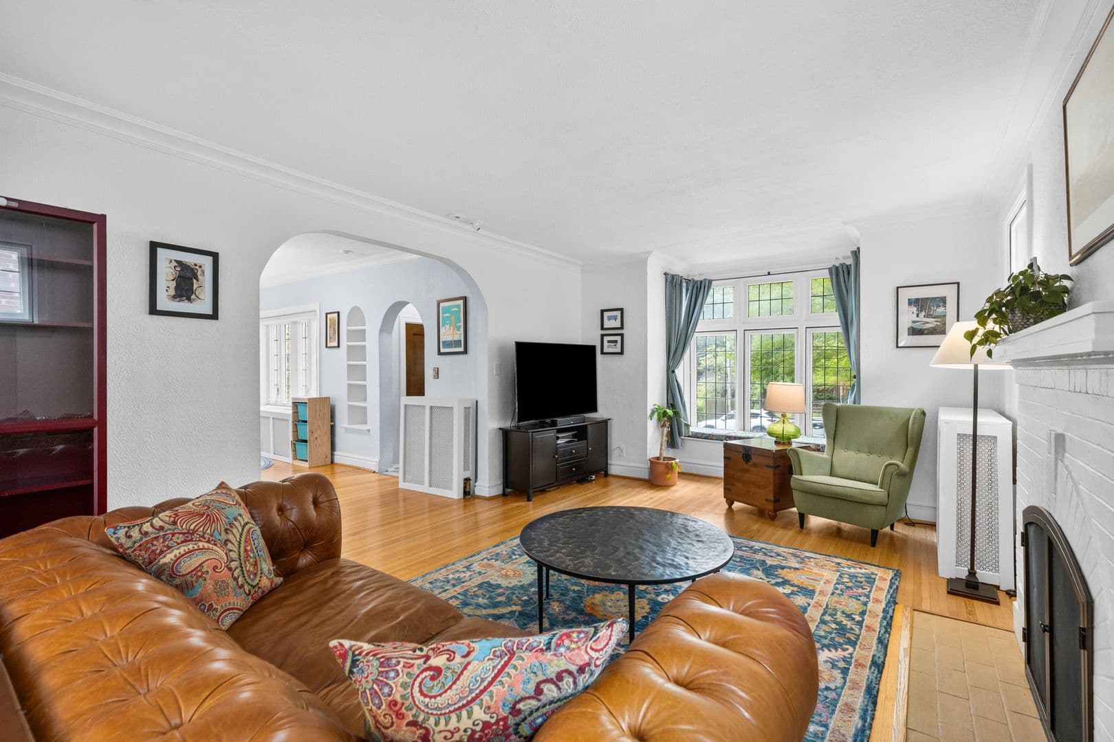 Saint Louis House: 7487 Kingsbury Blvd
