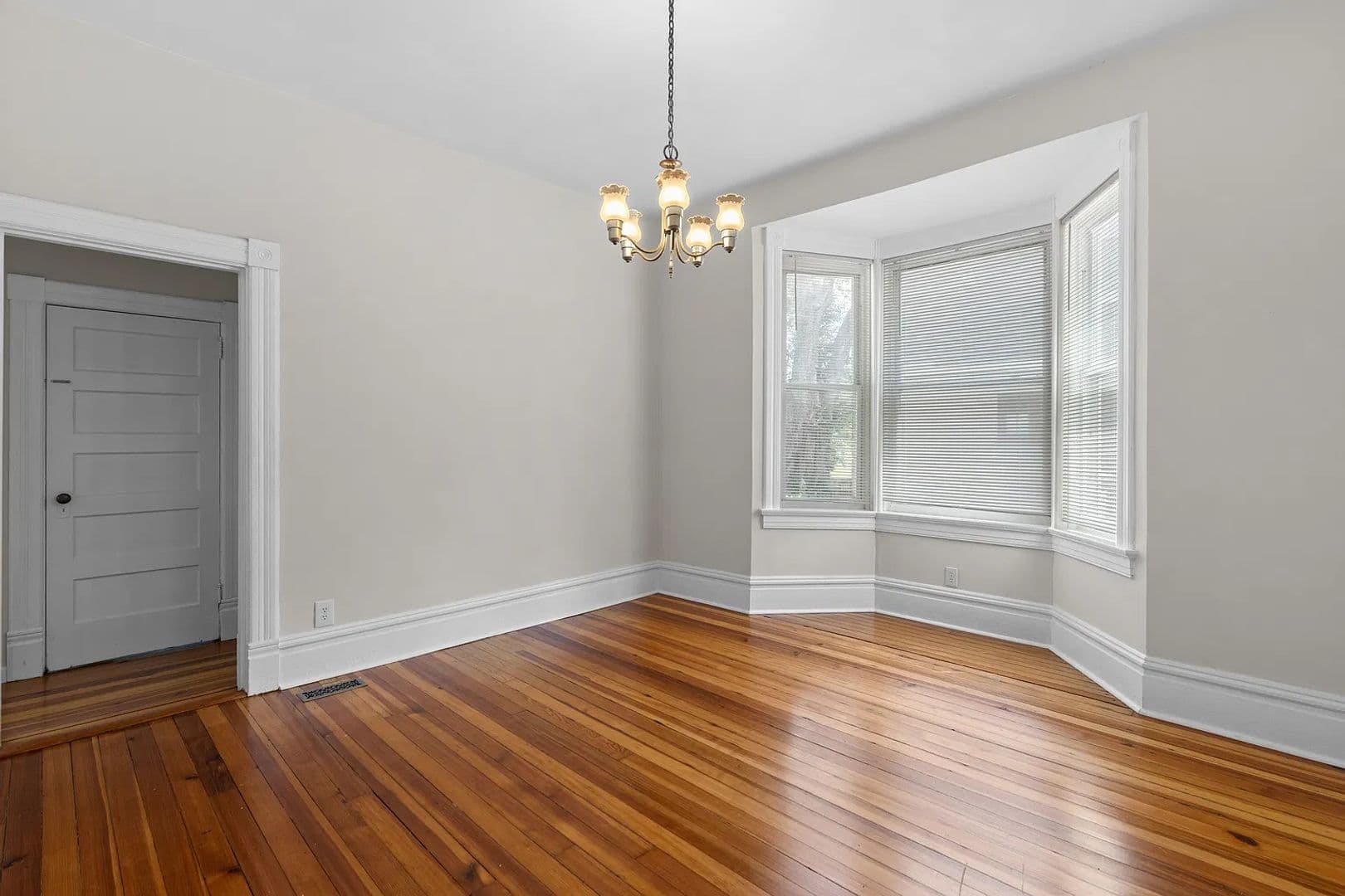 Saint Louis House: 766 Harvard Ave.