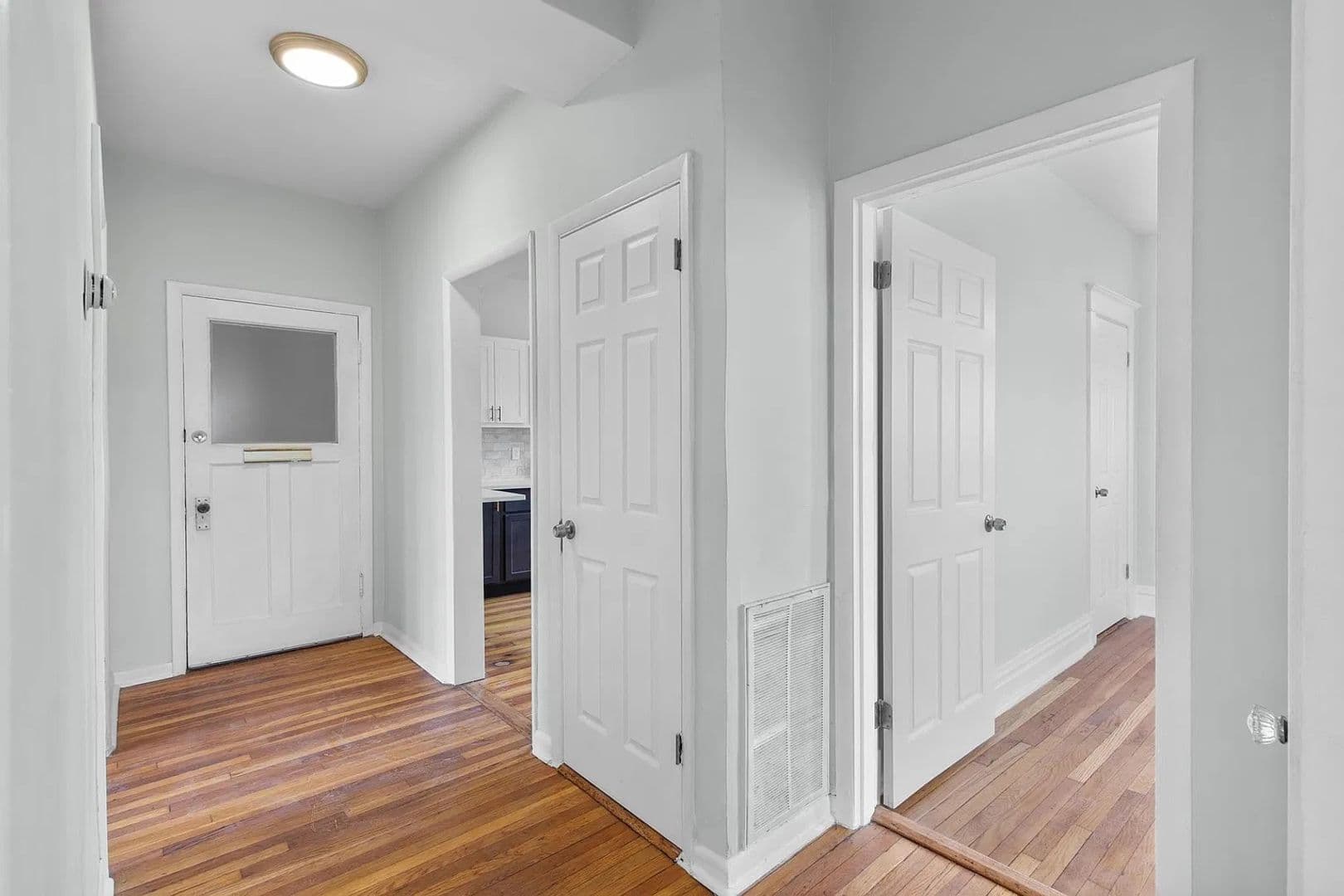 Saint Louis Apartment: 3718 Mcdonald Ave