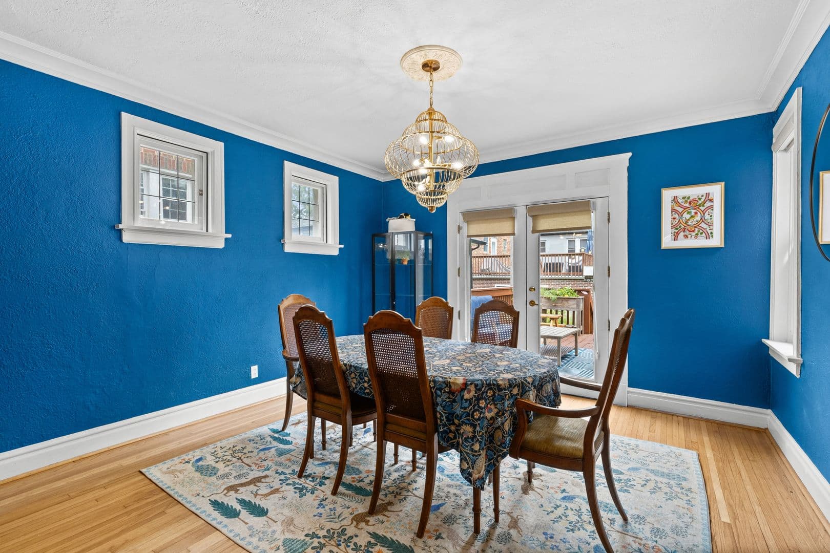 Saint Louis House: 7487 Kingsbury Blvd