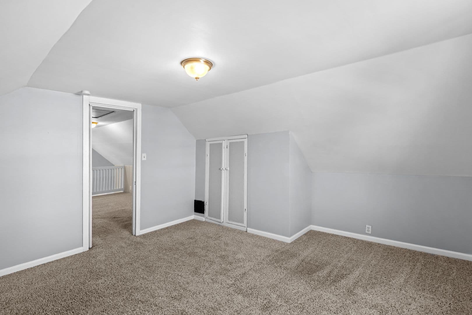 Saint Louis House: 4632 Cecil Pl