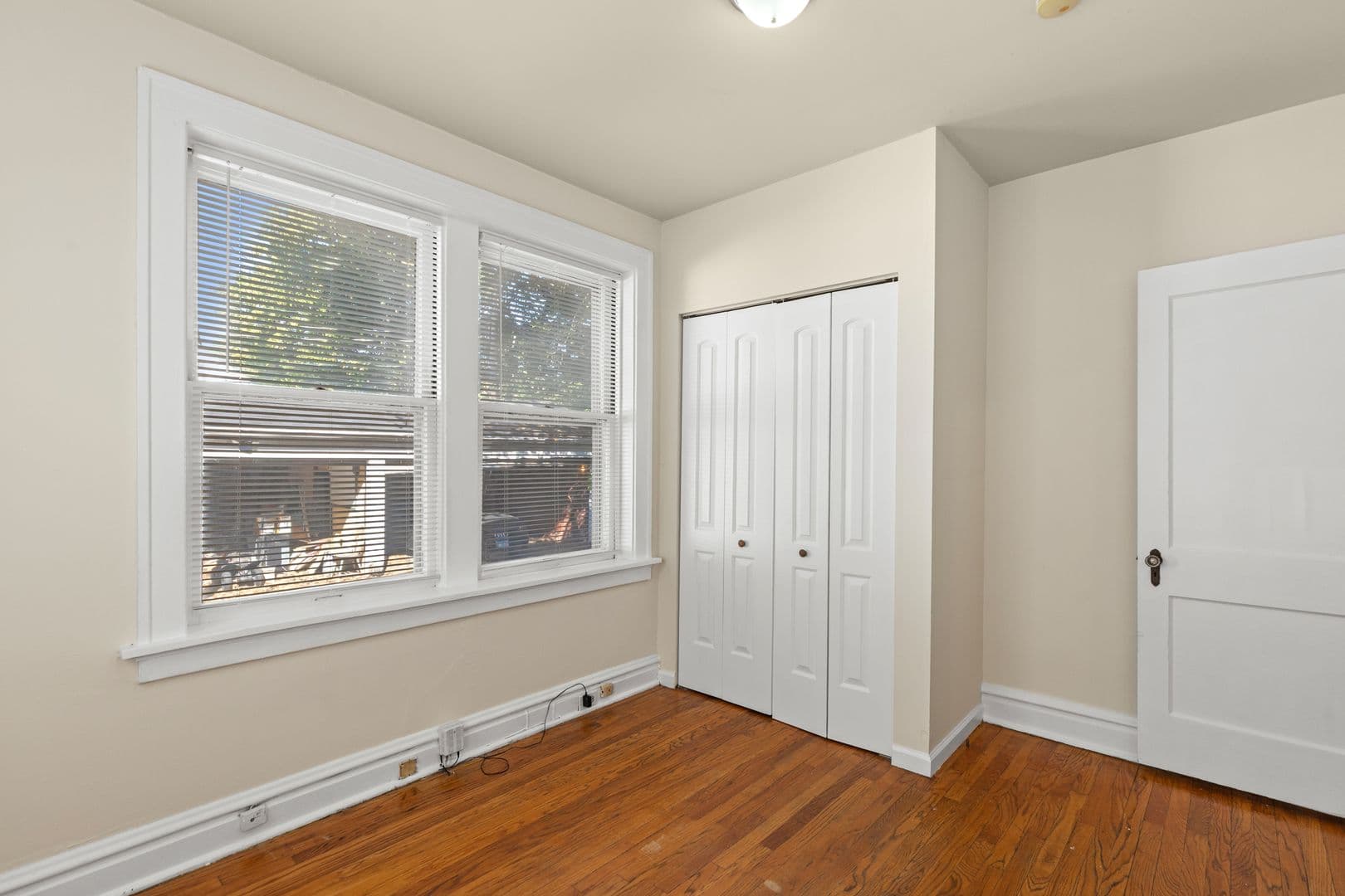 St. Louis Apartment: 6843-45 Crest Ave