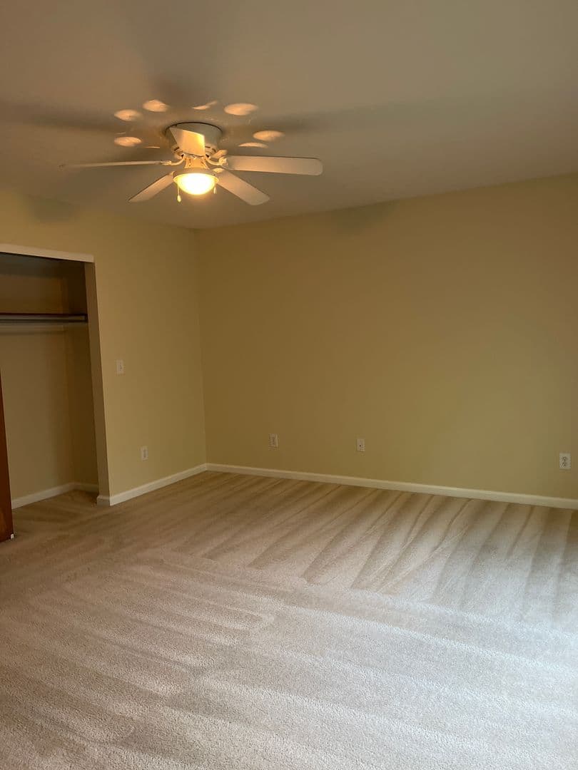 Westerville Apartment: 494 Radcliff Dr.
