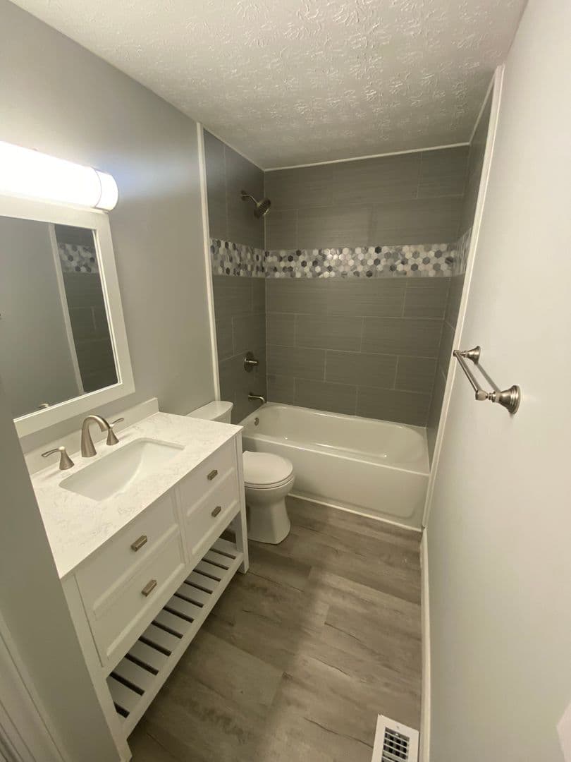 Columbus Townhome: 3243 Summerhill Lane