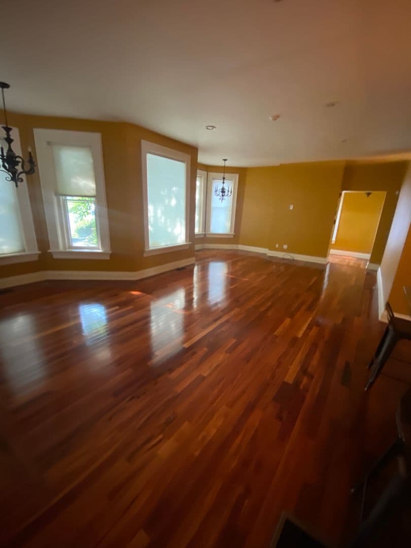 Columbus Apartment: 1371 N High St