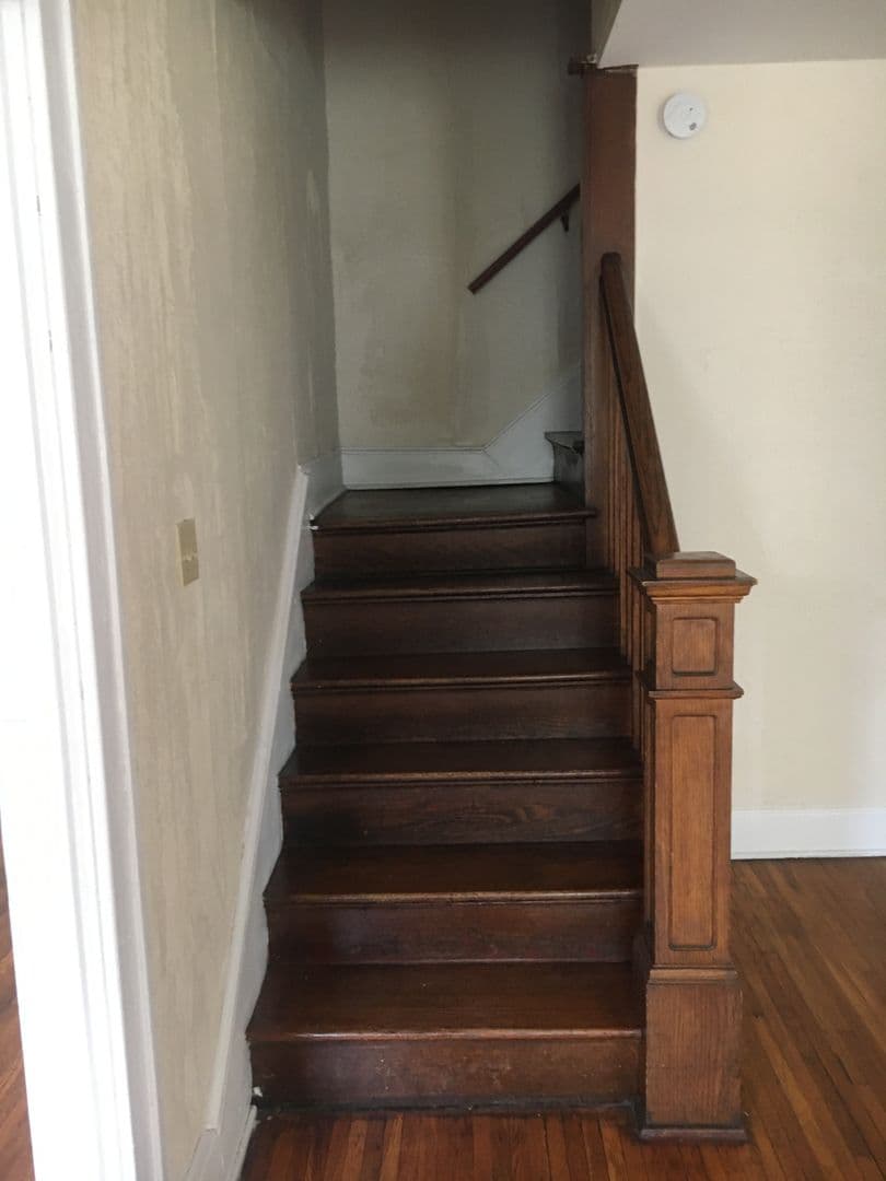 Columbus Apartment: 2476 Adams Ave