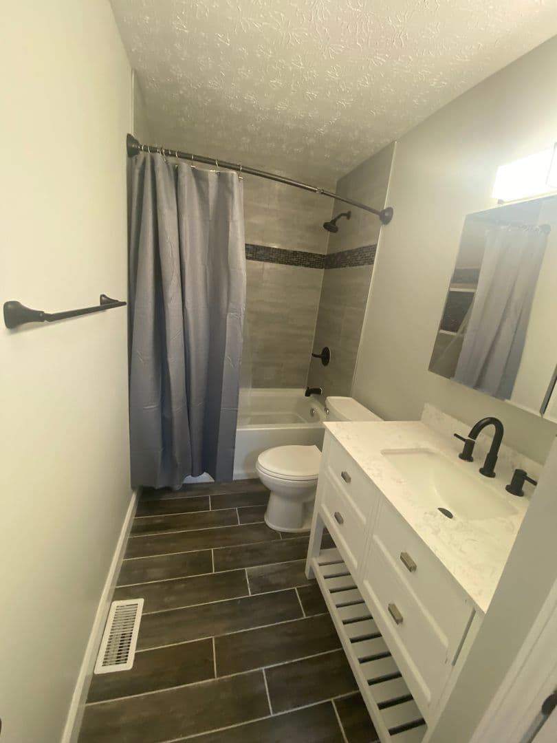 Columbus Townhome: 3232 Summerhill Lane
