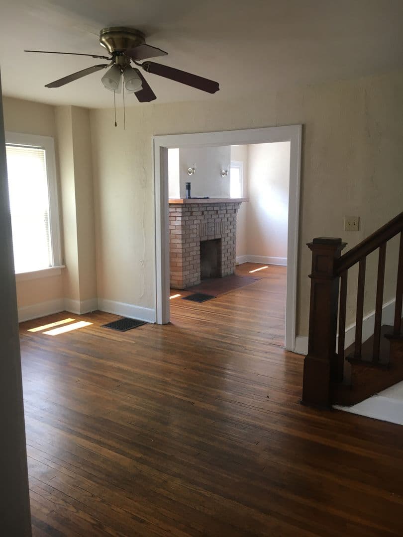 Columbus Apartment: 2476 Adams Ave