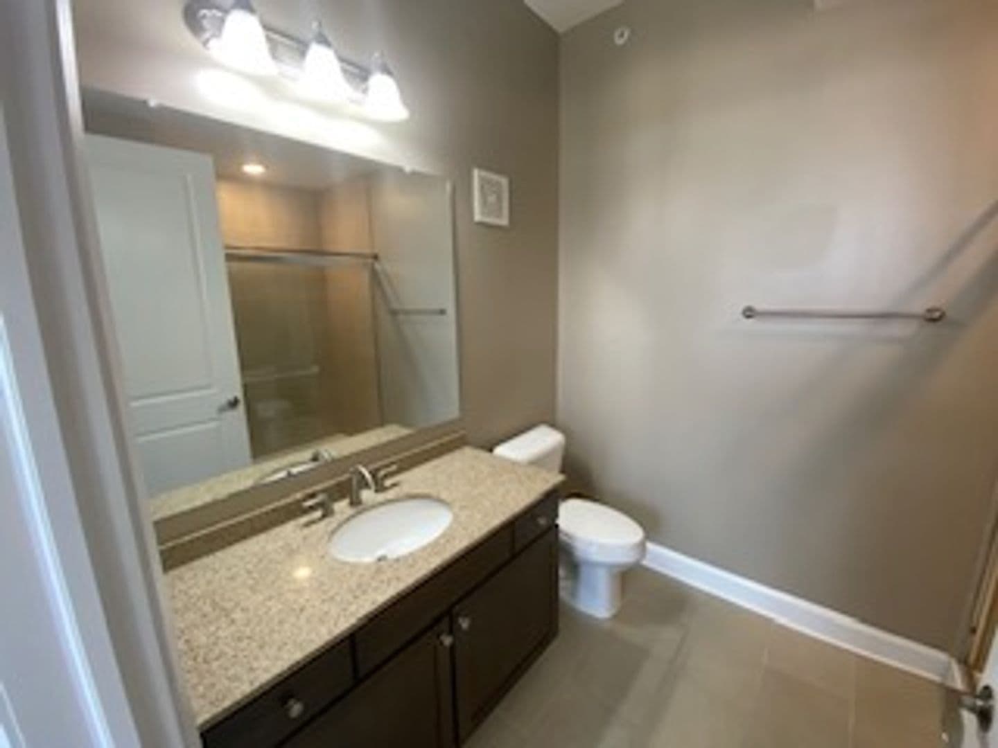 Columbus Apartment: 1378 King Avenue