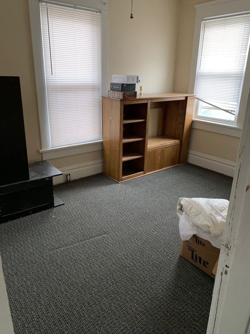 columbus Apartment: 1610 summit st