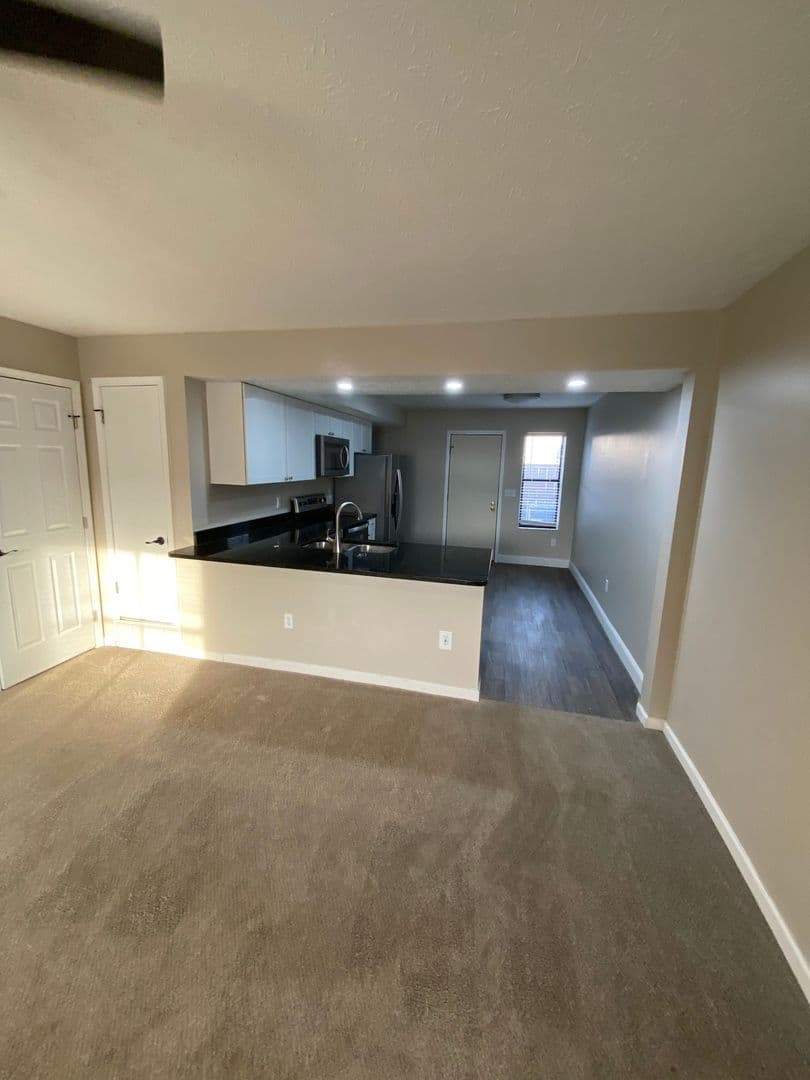 Columbus Townhome: 3243 Summerhill Lane