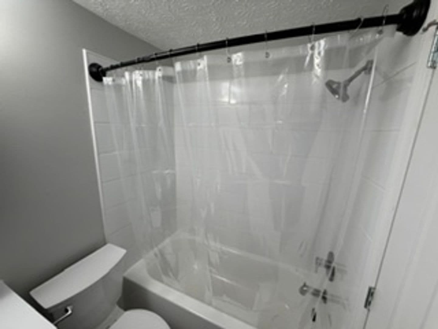Columbus Apartment: 242 w 9th ave