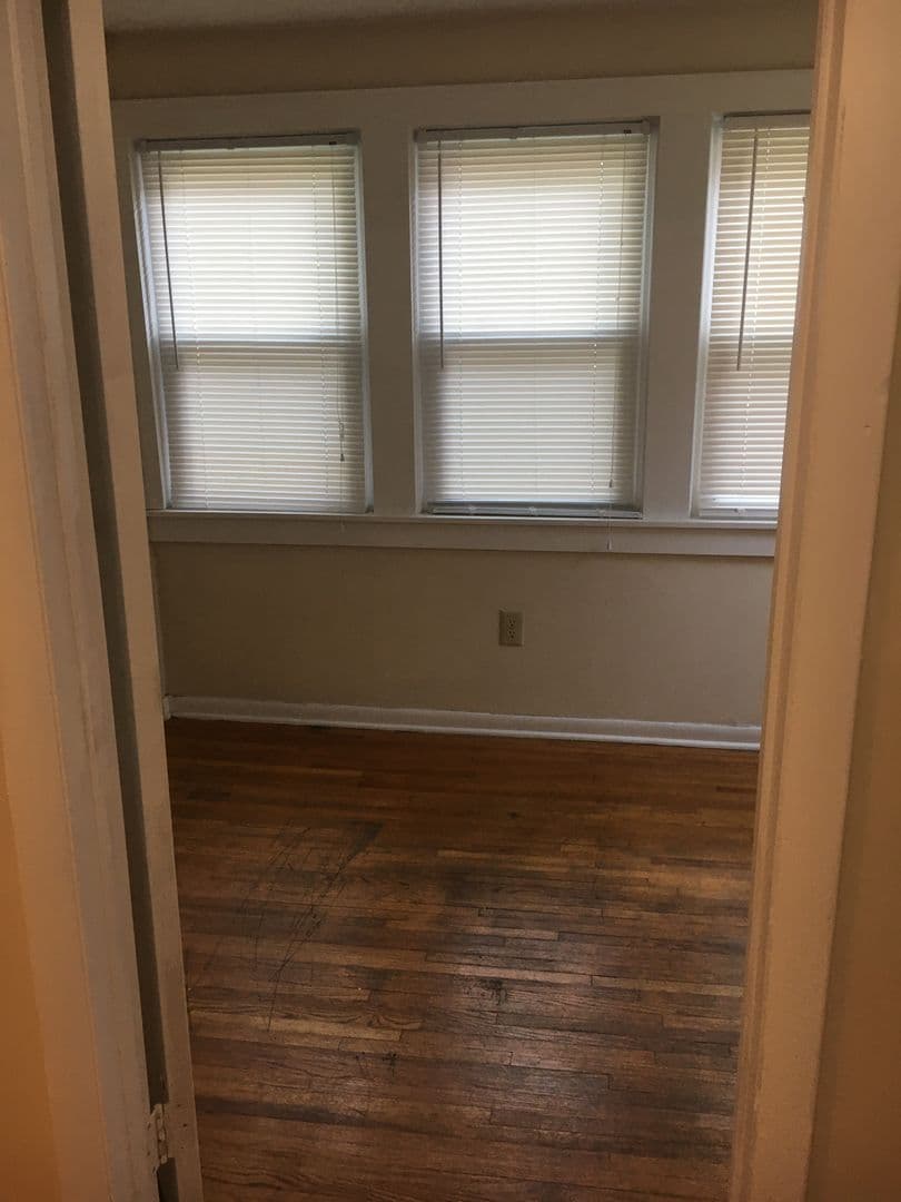 Columbus Apartment: 2476 Adams Ave