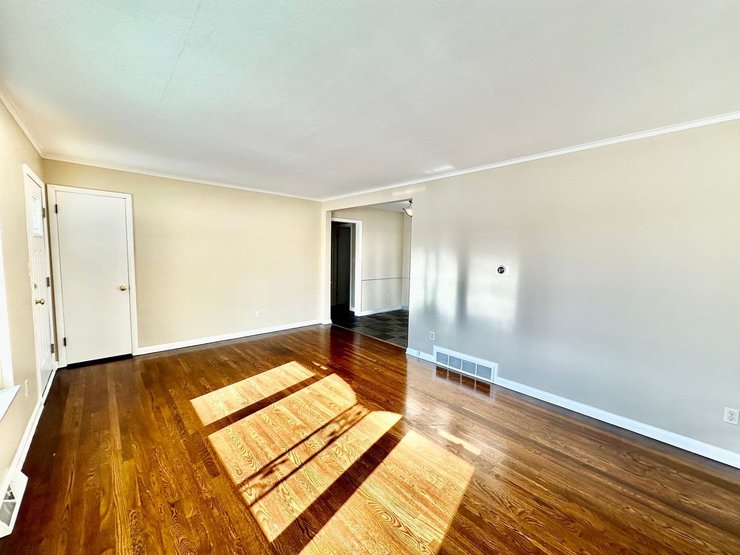 Upper Arlington Apartment: 3043 Mount Holyoke Rd